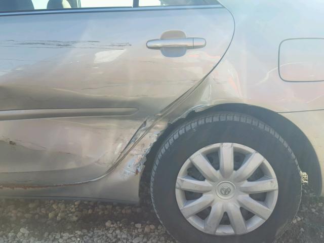 4T1BE32K45U047103 - 2005 TOYOTA CAMRY LE 金色 照片 9