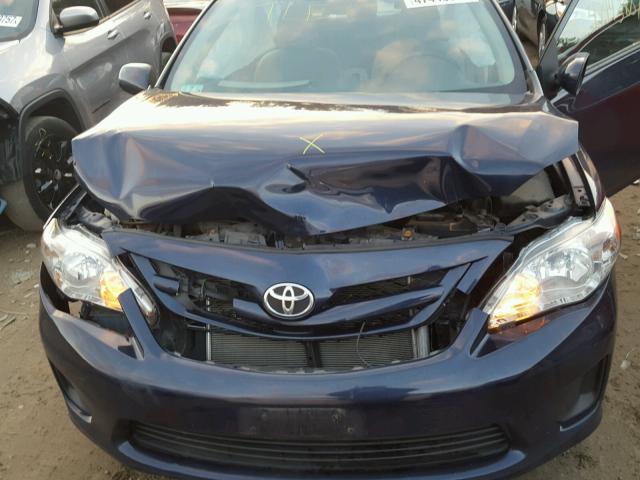 2T1BU4EE5CC790690 - 2012 TOYOTA COROLLA BA BLUE photo 7