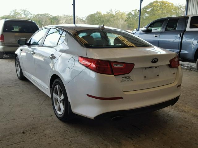 KNAGM4A76F5526664 - 2015 KIA OPTIMA LX WHITE photo 3