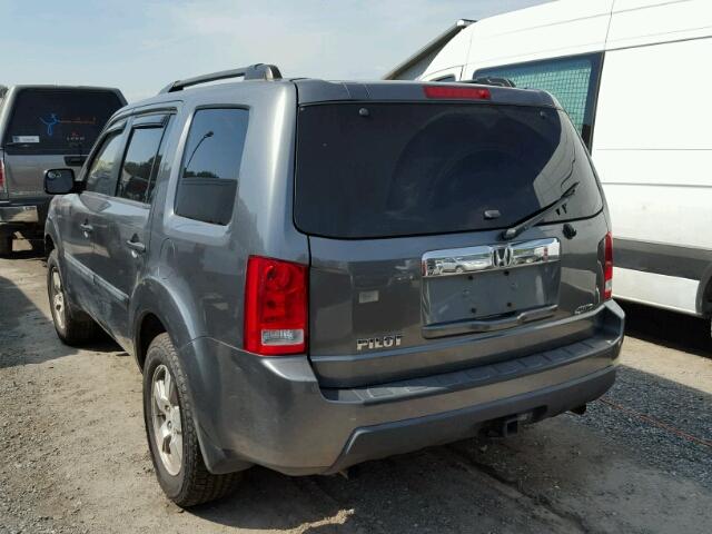 5FNYF4H21BB031437 - 2011 HONDA PILOT LX GRAY photo 3