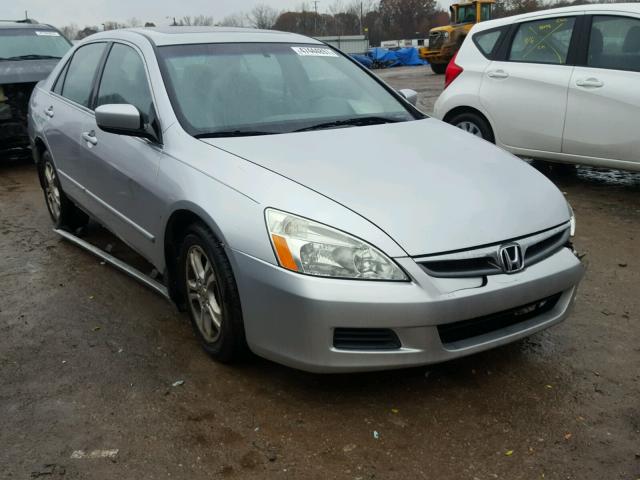 1HGCM56777A176052 - 2007 HONDA ACCORD EX SILVER photo 1