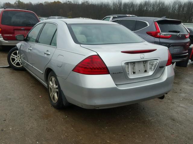 1HGCM56777A176052 - 2007 HONDA ACCORD EX SILVER photo 3