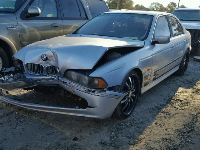 WBADT43441GF59767 - 2001 BMW 525 I AUTO SILVER photo 2