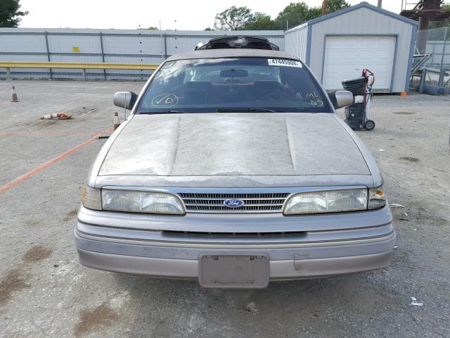 2FALP74W0RX120529 - 1994 FORD CROWN VICT TAN photo 9