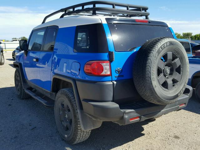 JTEBU11FX70002723 - 2007 TOYOTA FJ CRUISER BLUE photo 3