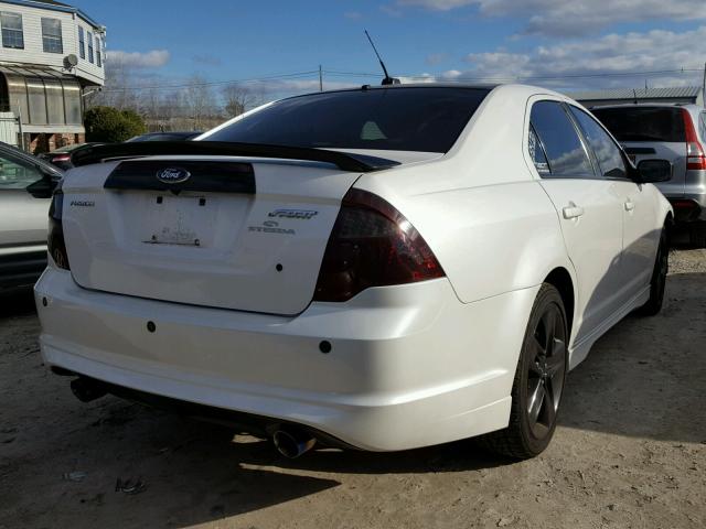 3FAHP0KC9BR131233 - 2011 FORD FUSION SPO WHITE photo 4