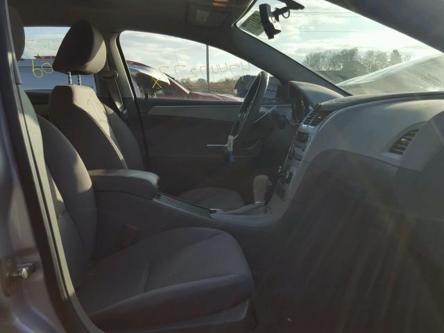 1G1ZB5E06CF149210 - 2012 CHEVROLET MALIBU LS SILVER photo 5