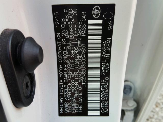 JTDZN3EU3GJ049509 - 2016 TOYOTA PRIUS V WHITE photo 10