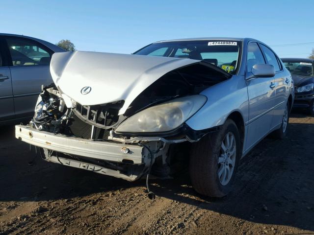 JTHBF30G720077746 - 2002 LEXUS ES 300 SILVER photo 2