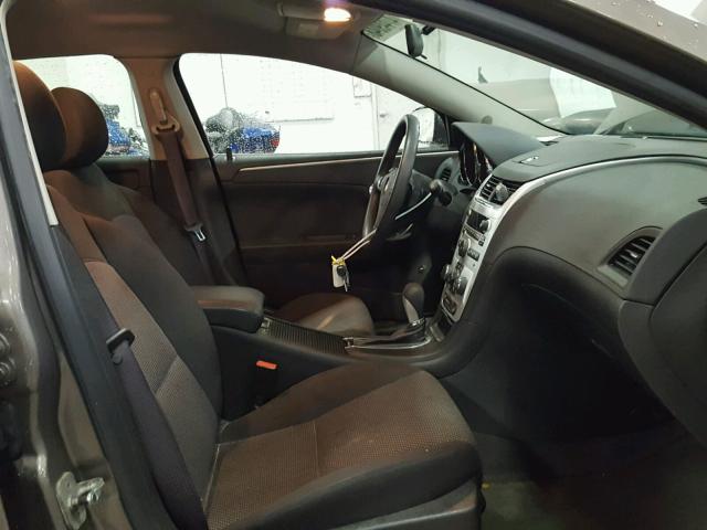 1G1ZC5E09AF131066 - 2010 CHEVROLET MALIBU 1LT GRAY photo 5