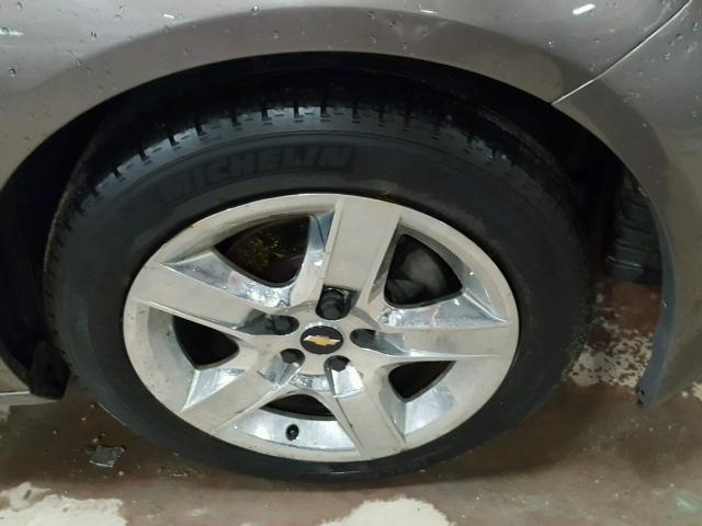 1G1ZC5E09AF131066 - 2010 CHEVROLET MALIBU 1LT GRAY photo 9