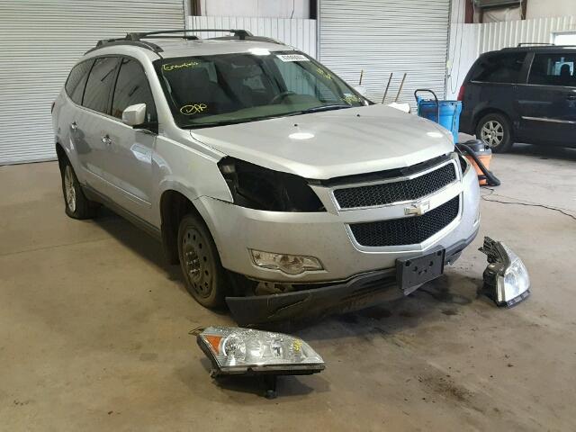 1GNKVGED2CJ209082 - 2012 CHEVROLET TRAVERSE L SILVER photo 1