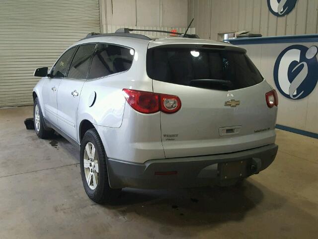 1GNKVGED2CJ209082 - 2012 CHEVROLET TRAVERSE L SILVER photo 3