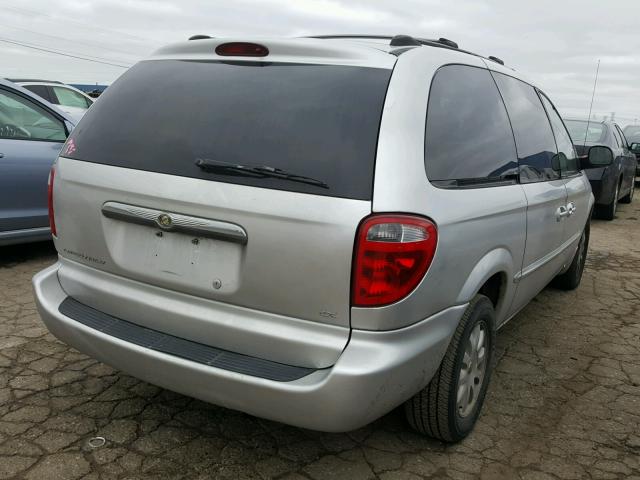 2C4GP74L12R792675 - 2002 CHRYSLER TOWN & COU SILVER photo 4