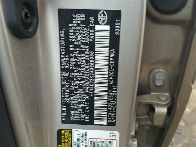 4T1BE32K24U886066 - 2004 TOYOTA CAMRY LE თაფლისფერი ფოტო 10