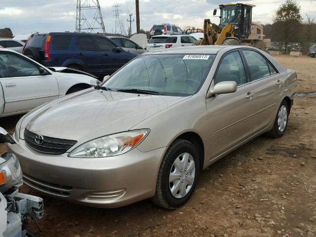 4T1BE32K24U886066 - 2004 TOYOTA CAMRY LE TAN photo 2