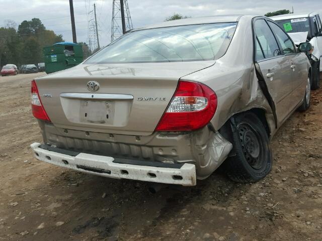 4T1BE32K24U886066 - 2004 TOYOTA CAMRY LE თაფლისფერი ფოტო 4