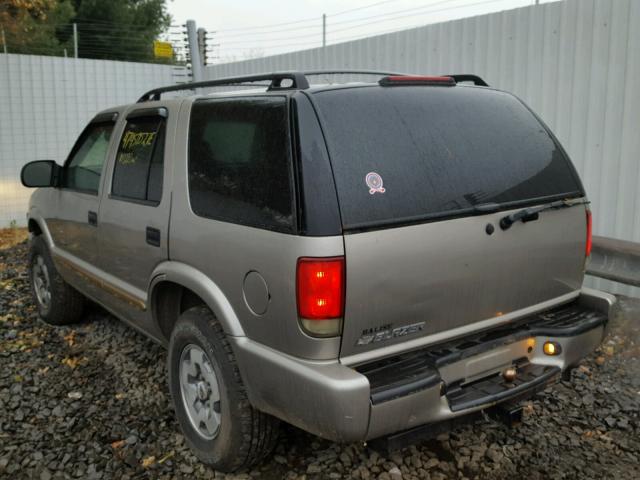 1GNDT13X34K142870 - 2004 CHEVROLET BLAZER BROWN photo 3