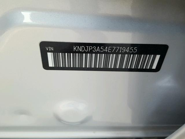 KNDJP3A54E7719455 - 2014 KIA SOUL + SILVER photo 10