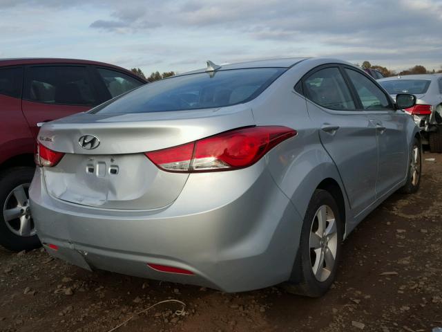 5NPDH4AE1DH195823 - 2013 HYUNDAI ELANTRA GL SILVER photo 4