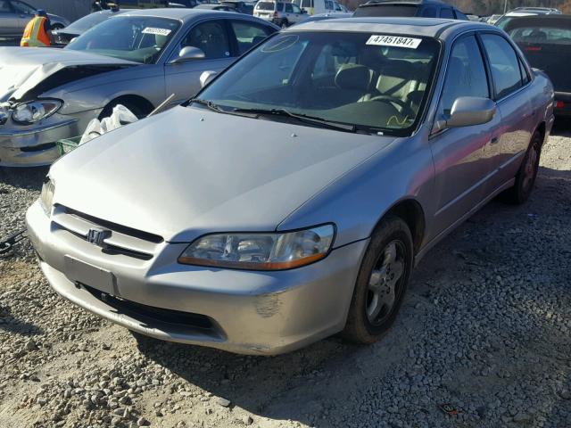 1HGCG1652XA037333 - 1999 HONDA ACCORD EX TAN photo 2