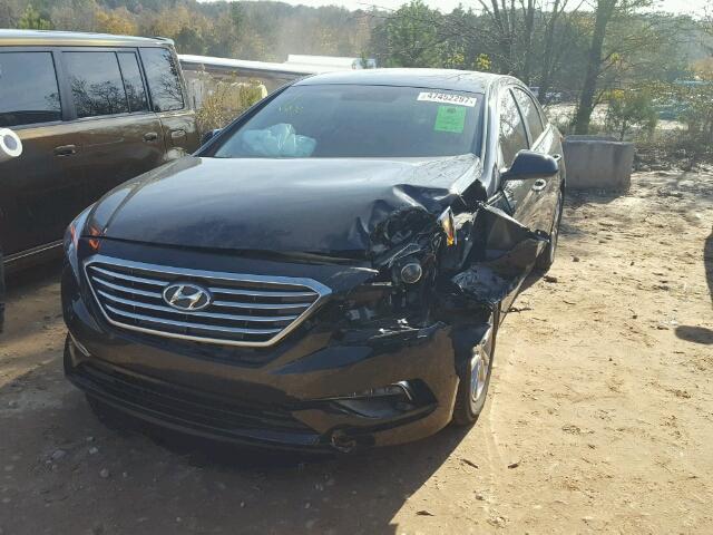 5NPE24AF7FH144375 - 2015 HYUNDAI SONATA SE BLACK photo 2