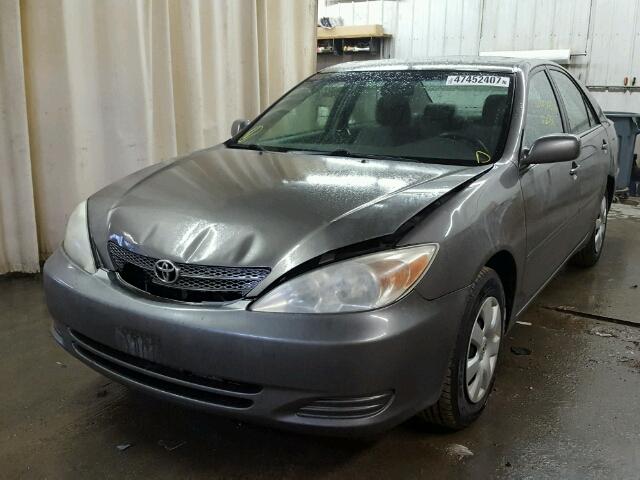 4T1BE32K62U551521 - 2002 TOYOTA CAMRY LE GRAY photo 2