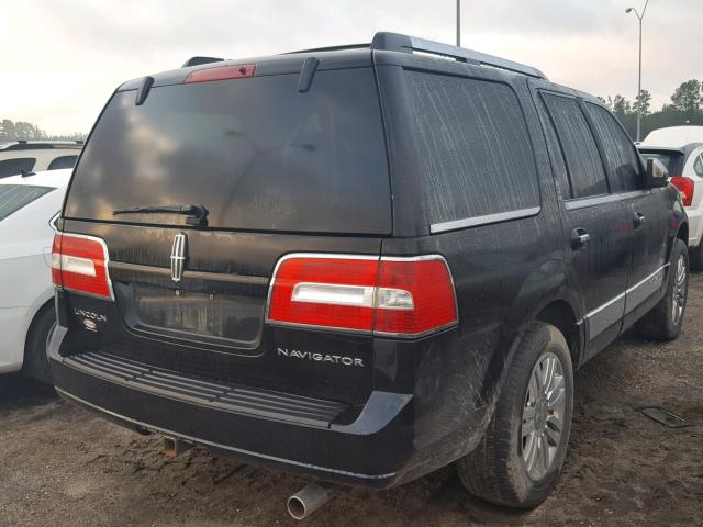 5LMFU27508LJ21755 - 2008 LINCOLN NAVIGATOR Czarny zdjęcie 4