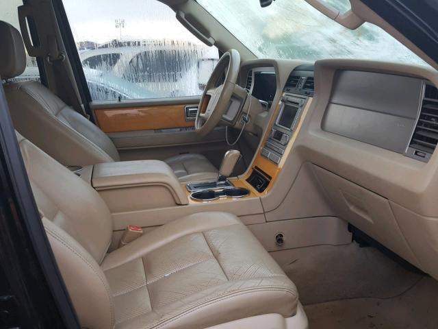 5LMFU27508LJ21755 - 2008 LINCOLN NAVIGATOR Czarny zdjęcie 5