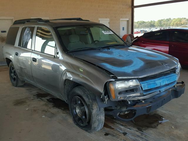 1GNES16S166102967 - 2006 CHEVROLET TRAILBLAZE TAN photo 1