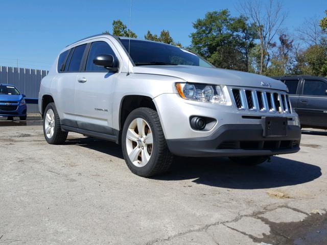 1J4NT1FB9BD267588 - 2011 JEEP COMPASS SP 银色 照片 1