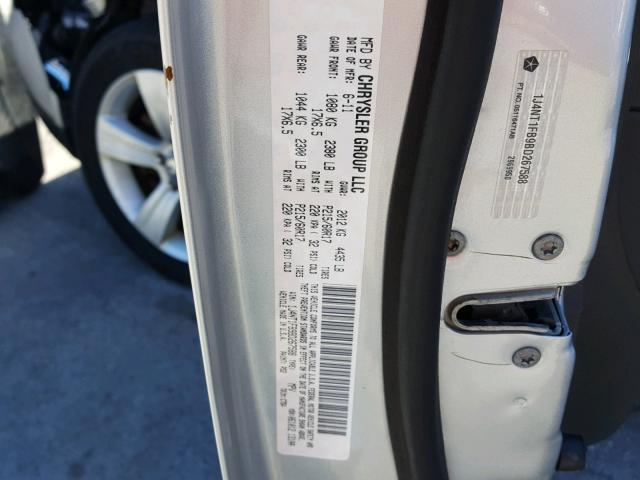 1J4NT1FB9BD267588 - 2011 JEEP COMPASS SP 银色 照片 10