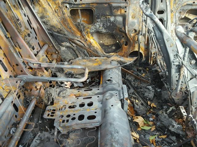 JTJHF10U710228134 - 2001 LEXUS RX 300 BURN photo 6