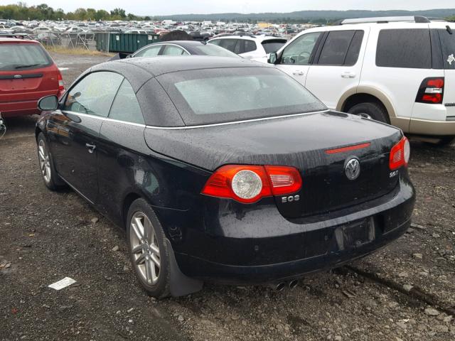WVWFA71F08V029774 - 2008 VOLKSWAGEN EOS LUX 黑色 照片 3