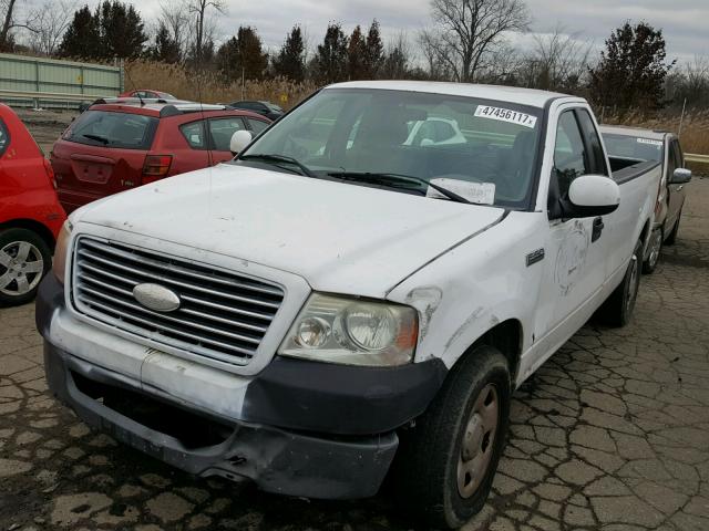 1FTRF12216NB82989 - 2006 FORD F150 WHITE photo 2