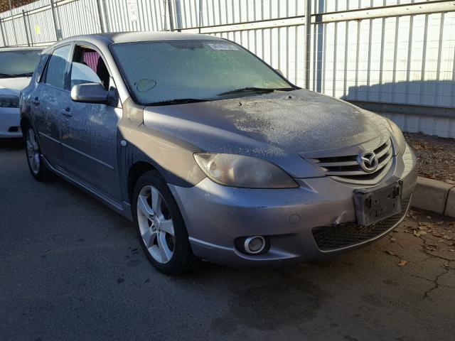 JM1BK143641112993 - 2004 MAZDA 3 HATCHBAC GRAY photo 1