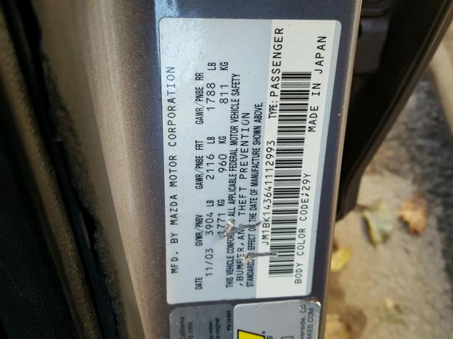 JM1BK143641112993 - 2004 MAZDA 3 HATCHBAC GRAY photo 10