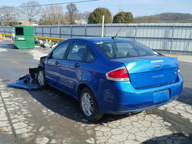 1FAHP3FNXAW203453 - 2010 FORD FOCUS SE BLUE photo 3