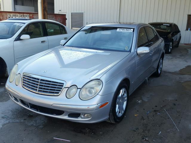 WDBUF65J84A468187 - 2004 MERCEDES-BENZ E 320 SILVER photo 2