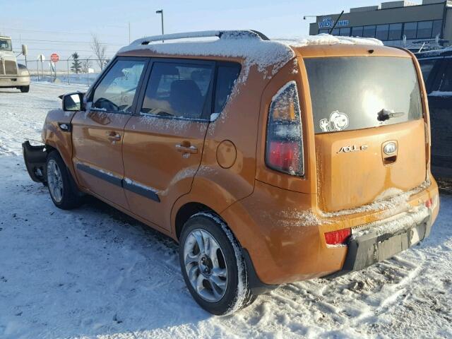 KNDJT2A23B7227748 - 2011 KIA SOUL + ORANGE photo 3