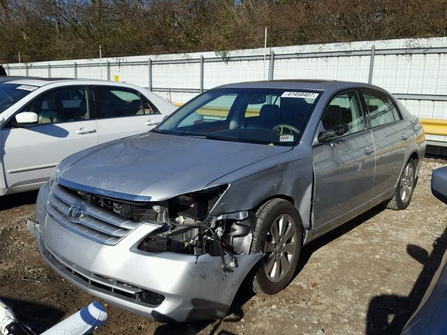 4T1BK36B66U076719 - 2006 TOYOTA AVALON XL SILVER photo 2