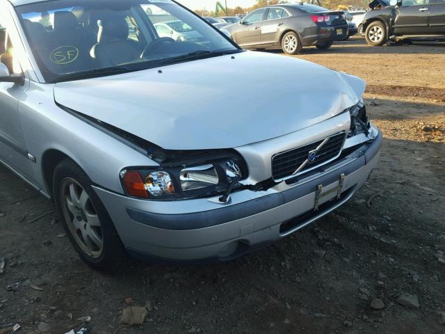 YV1RH59H442321260 - 2004 VOLVO S60 2.5T SILVER photo 9