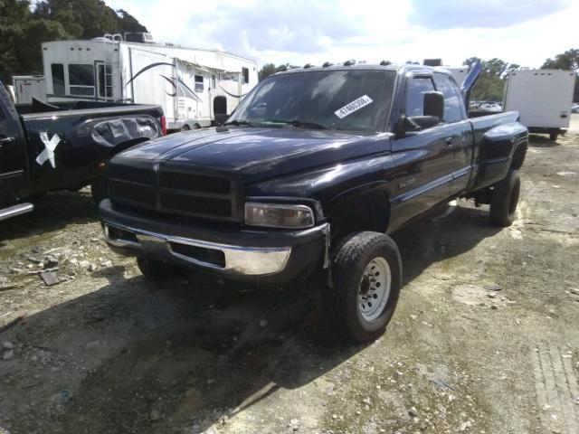 1B7MF33621J600175 - 2001 DODGE RAM 3500 BLACK photo 2