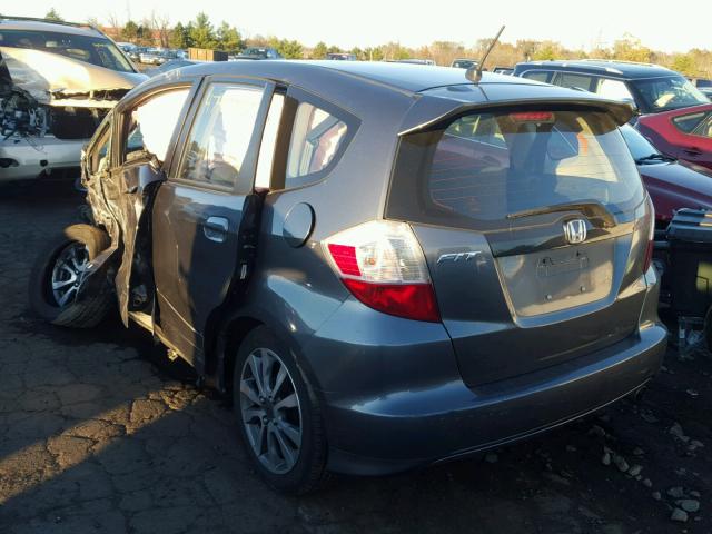 JHMGE8H69DC068372 - 2013 HONDA FIT SPORT GRAY photo 3