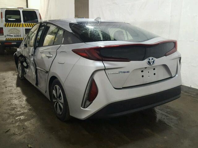 JTDKARFP7H3057952 - 2017 TOYOTA PRIUS PRIM 银色 照片 3