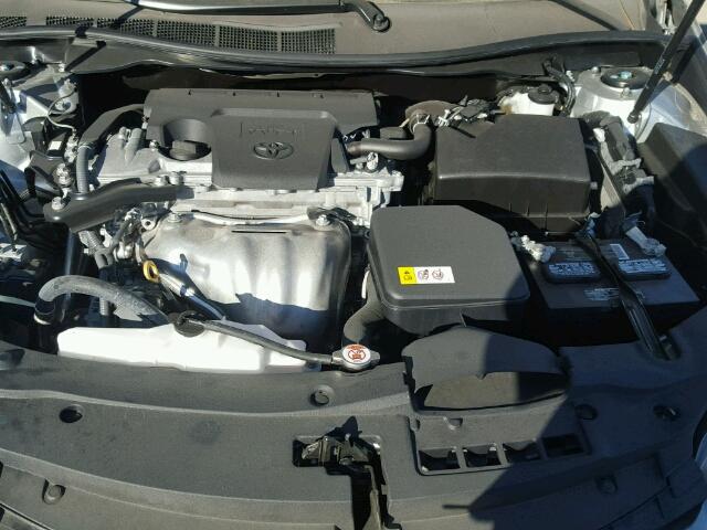 4T1BF1FK3HU293589 - 2017 TOYOTA CAMRY LE 银色 照片 7