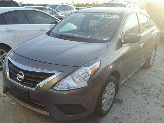 3N1CN7AP8GL917271 - 2016 NISSAN VERSA S GRAY photo 2