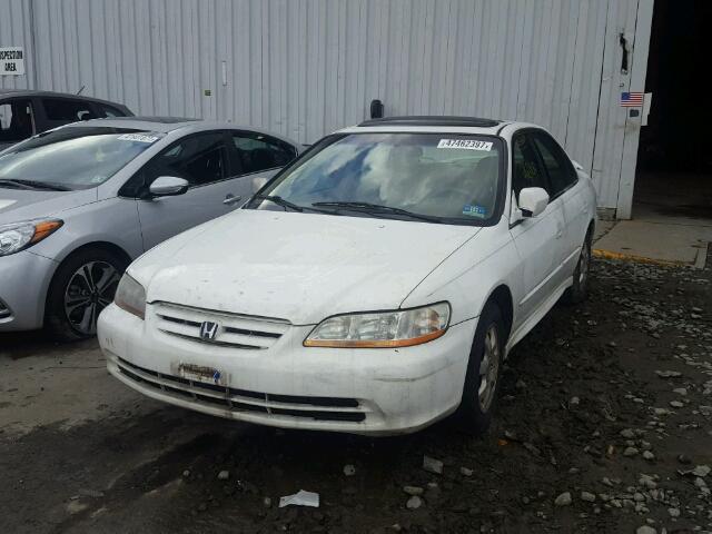 JHMCG66861C021104 - 2001 HONDA ACCORD EX WHITE photo 2