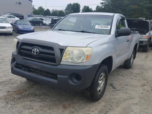 5TENX22NX6Z200303 - 2006 TOYOTA TACOMA GRAY photo 2