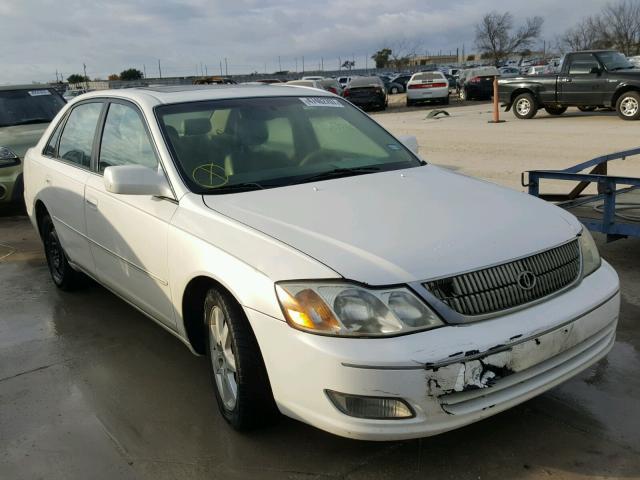 4T1BF28B3YU058984 - 2000 TOYOTA AVALON XL WHITE photo 1